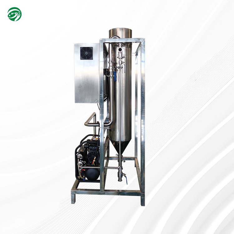 Non-transparent liquid UV sterilizer