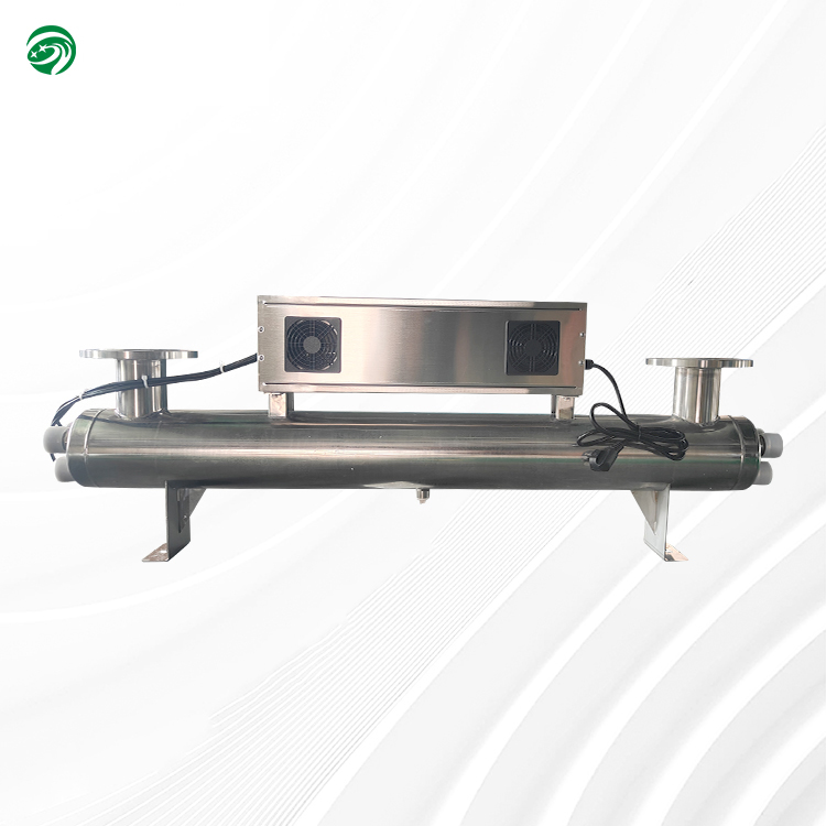 Small flow type UV sterilizer
