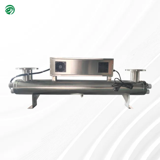Small flow type UV sterilizer