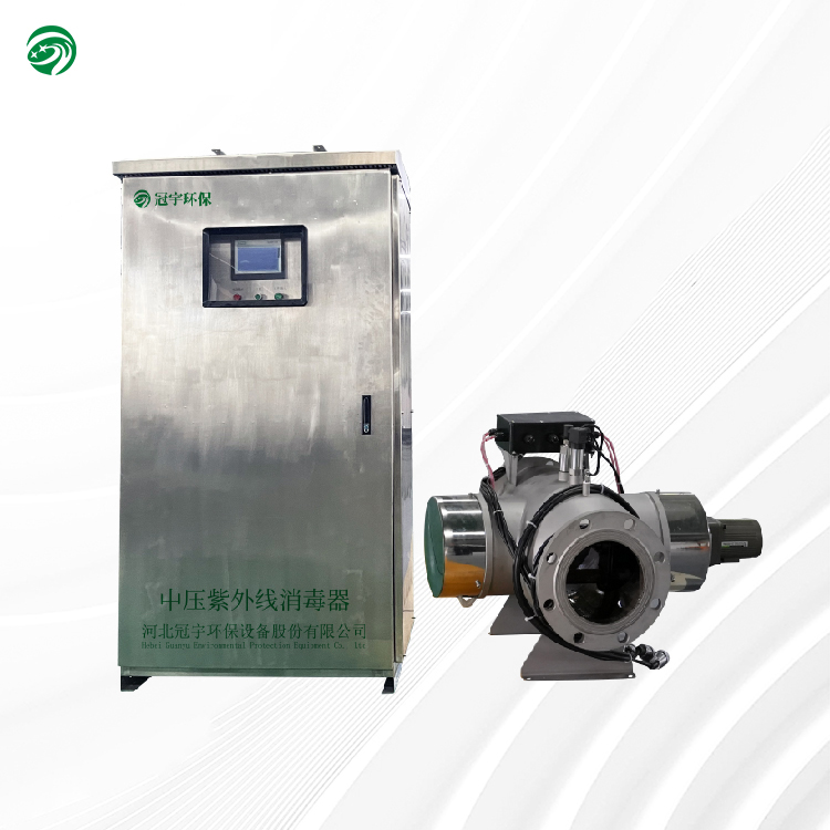 Medium-pressure UV sterilizer for oil and gas